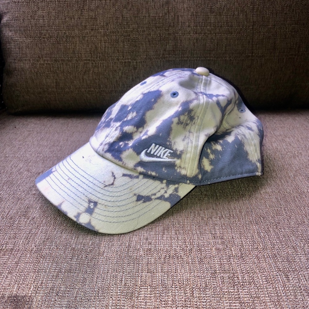 Bleach dyed blue nike baseball cap🧢